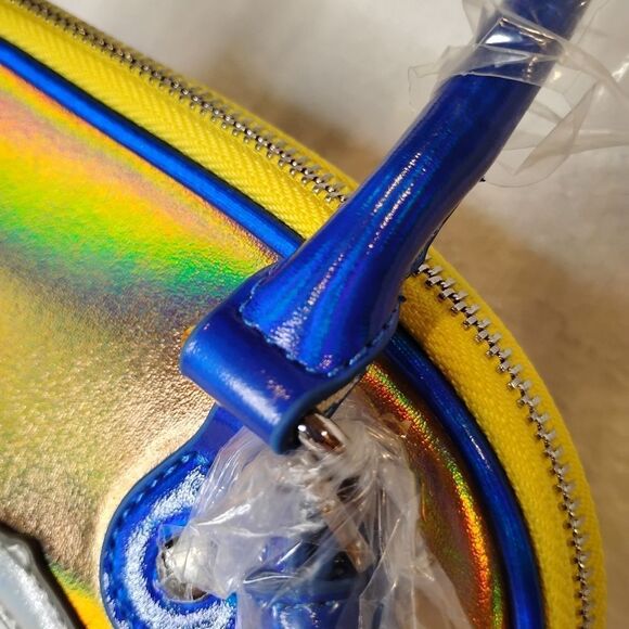 Minions Themed Crossbody - Picture 6 of 8